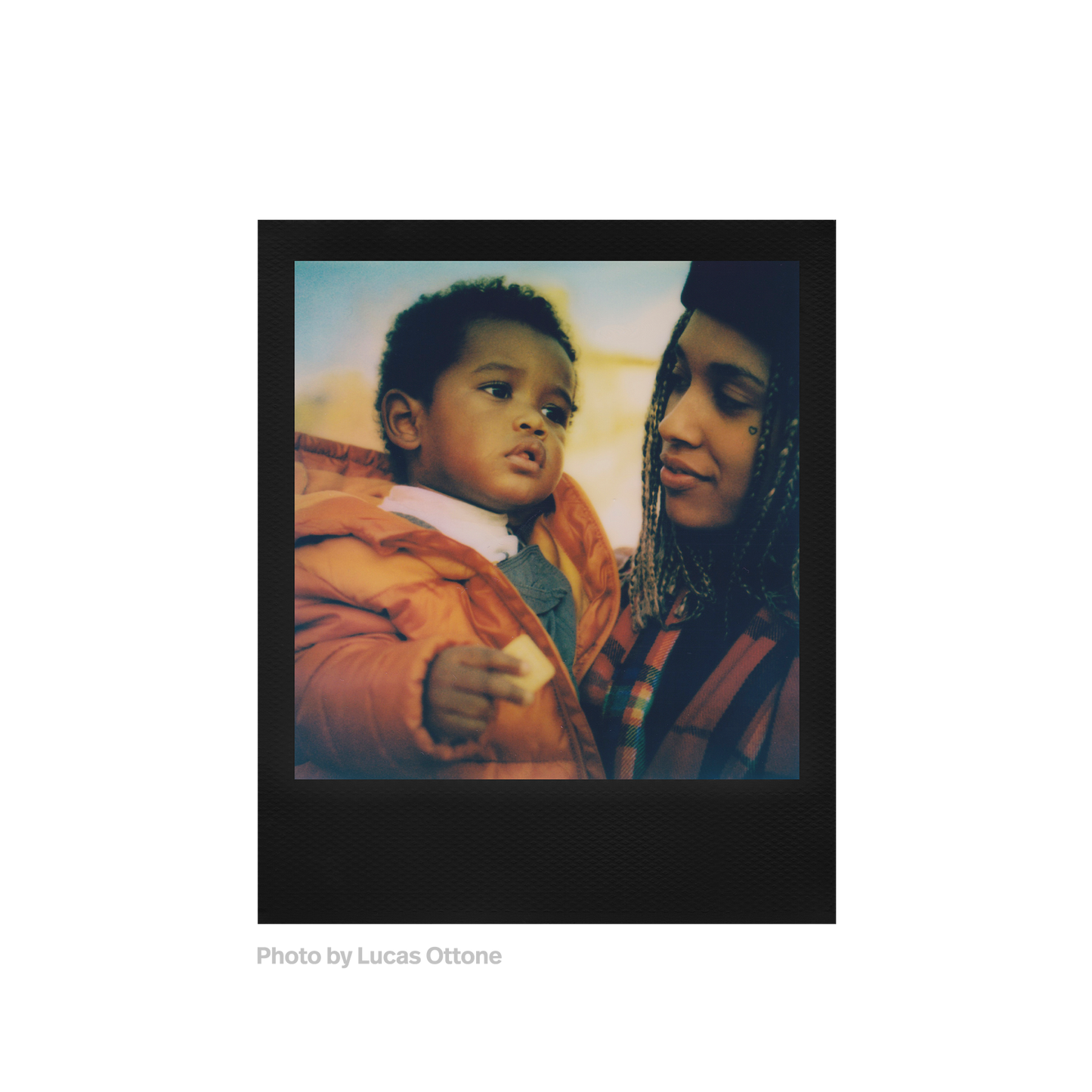 Color i-Type Black Frame Film